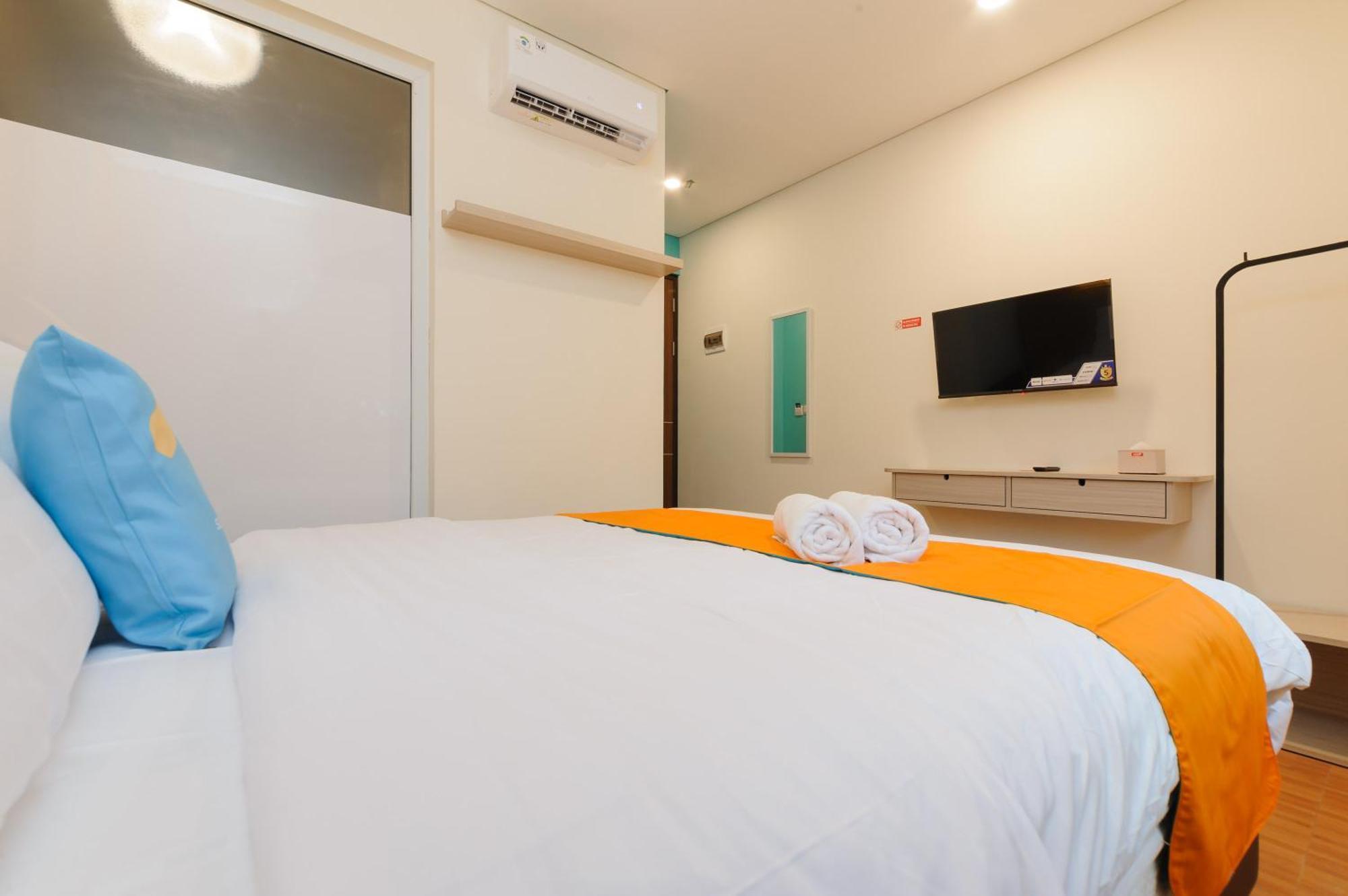 Sans Hotel Tajur Bogor Bantarkamang Экстерьер фото