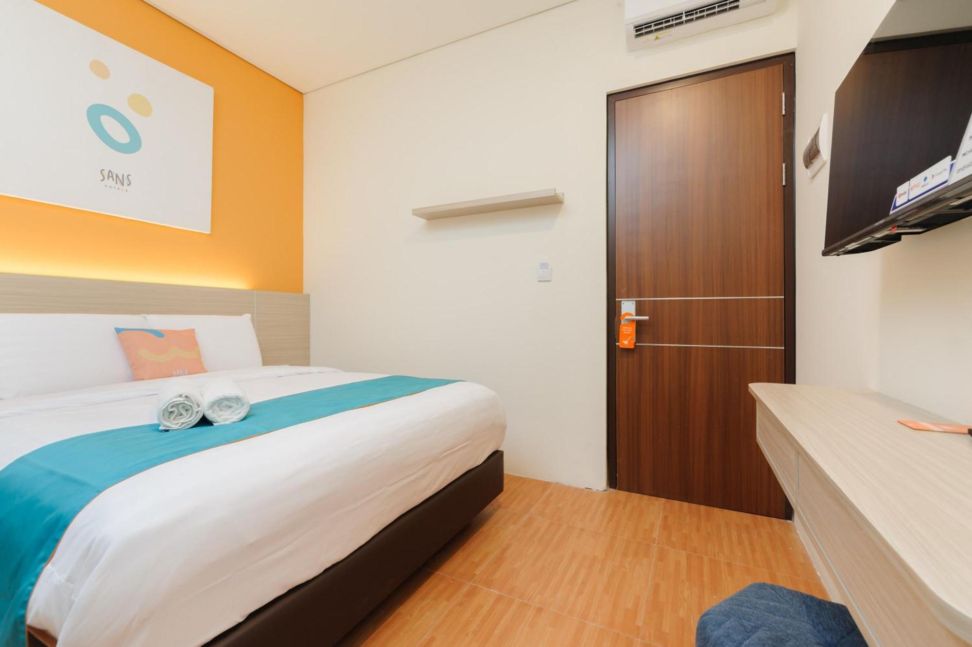 Sans Hotel Tajur Bogor Bantarkamang Экстерьер фото